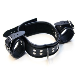Saxos Leather Collar with Wristcuffs - os-mi042