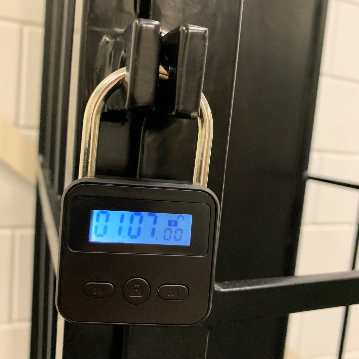 Heavy Rechargeable BDSM Timer Lock - Black for locking up your slave