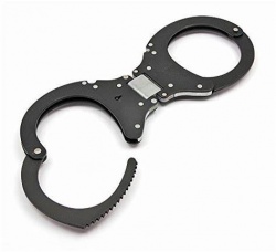 Clejuso No. 19R Handcuffs with hinge - Black - cj-nr19r/t-bl