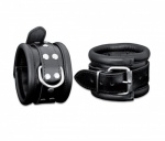 Luxury Black Padded Leather Ankle Cuffs with D-Ring - 2.5 inch / 6,5 cm wide - os-0101-3s