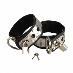 Leather feetcuffs with metal and padlock - ri-7524