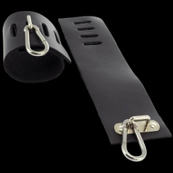 Anklecuffs with bracket and carabine hooks - ri-7633